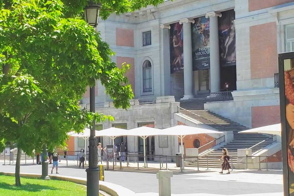 The Landscape of light, private walking tour