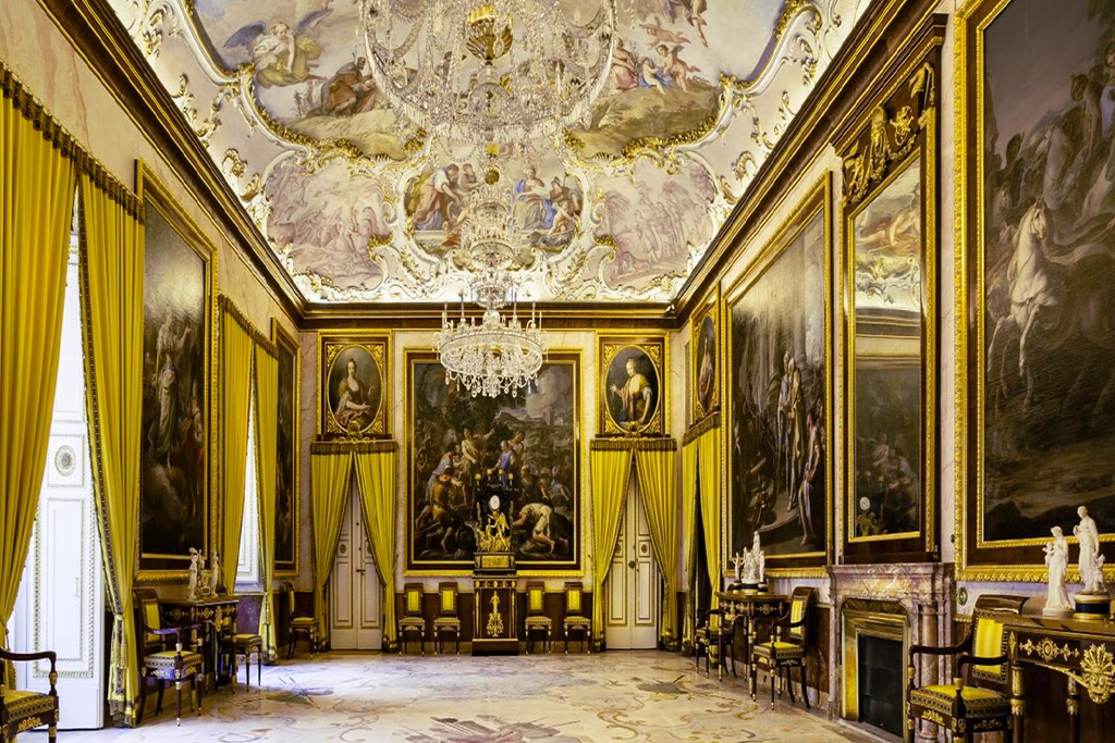 Madrid Museum Tours. Palacio Real Aranjuez.Comedor de Gala